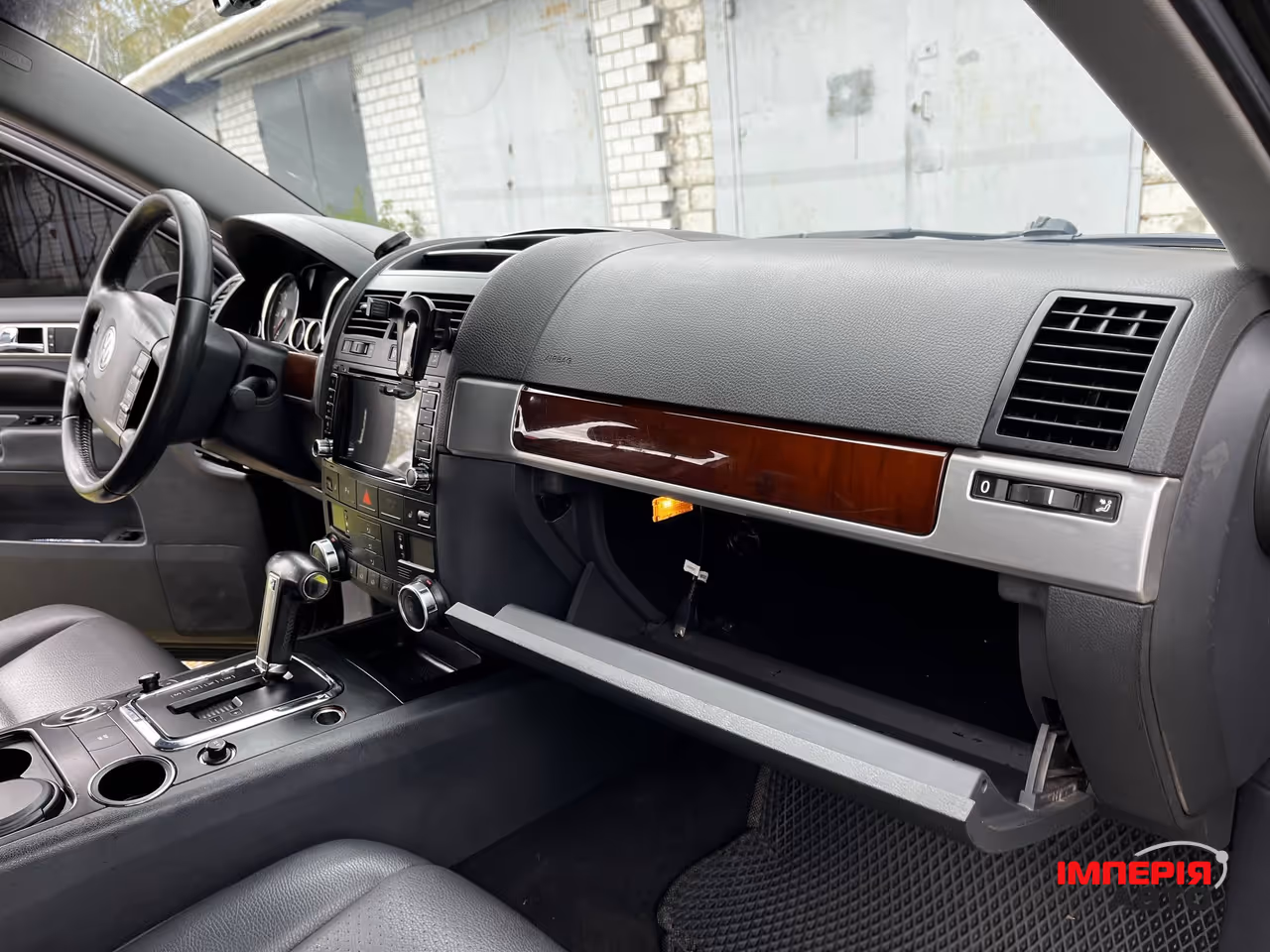 Volkswagen Touareg - фото 31