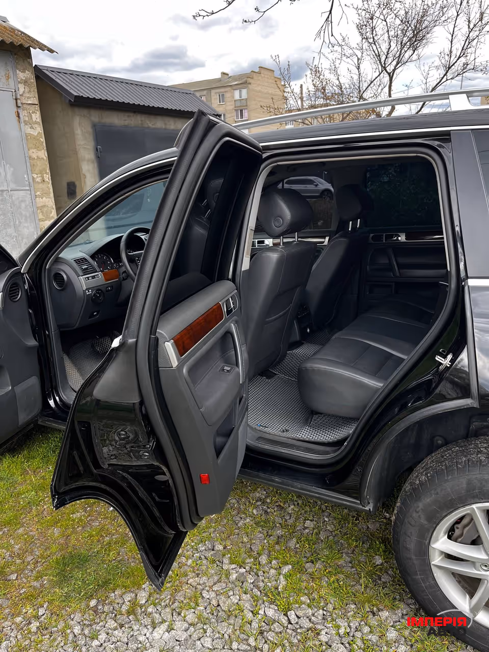 Volkswagen Touareg - фото 11