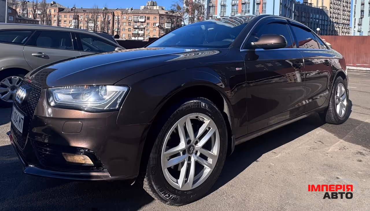 Audi A4 - фото 7