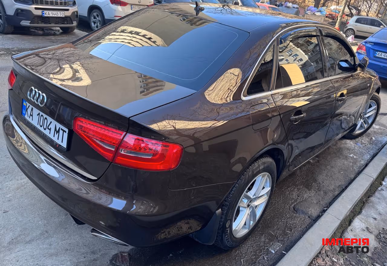 Audi A4 - фото 22