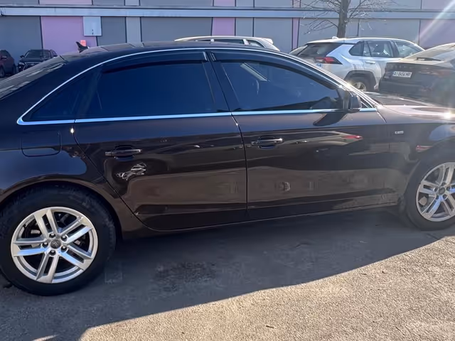 Audi A4 - фото 3