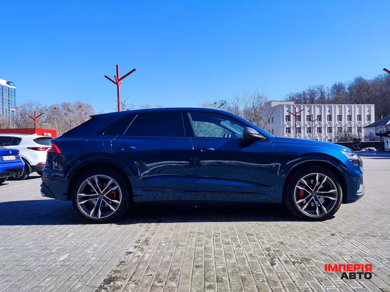 Audi SQ8 - фото 4
