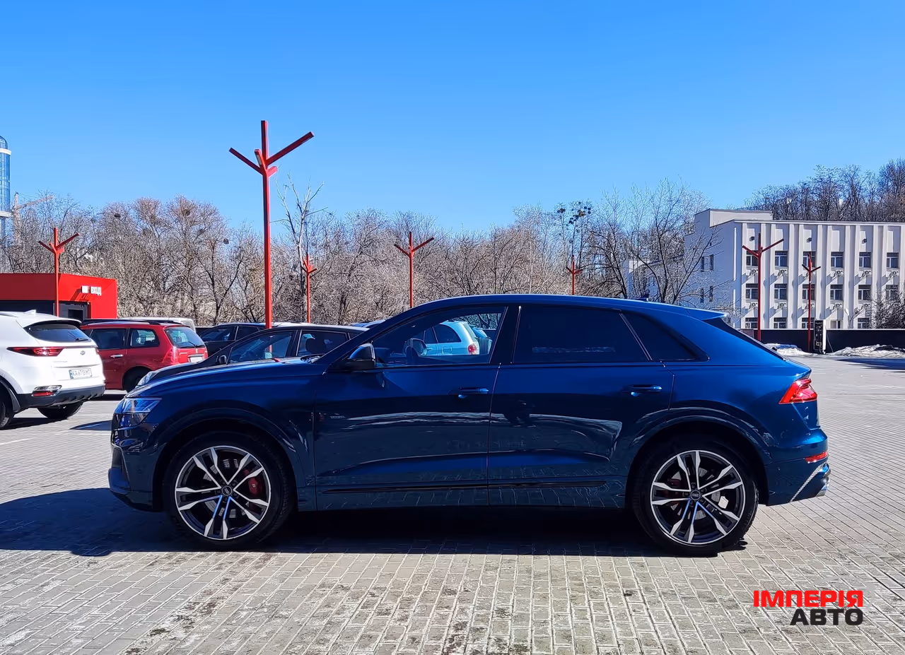 Audi SQ8 - фото 9