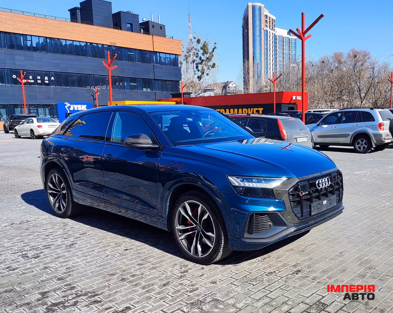 Audi SQ8 - фото 1