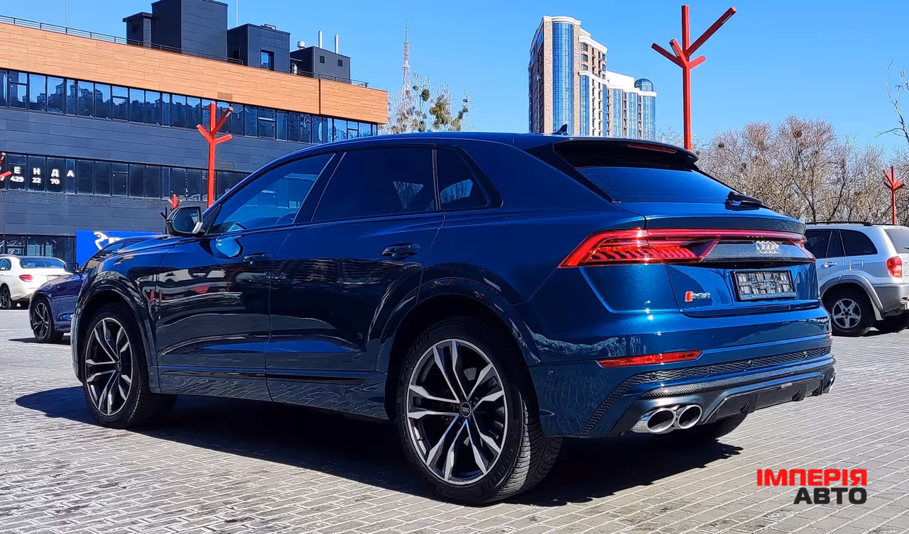 Audi SQ8 - фото 28
