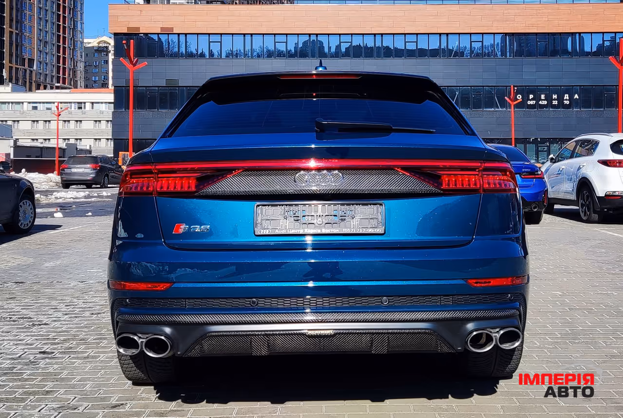 Audi SQ8 - фото 24