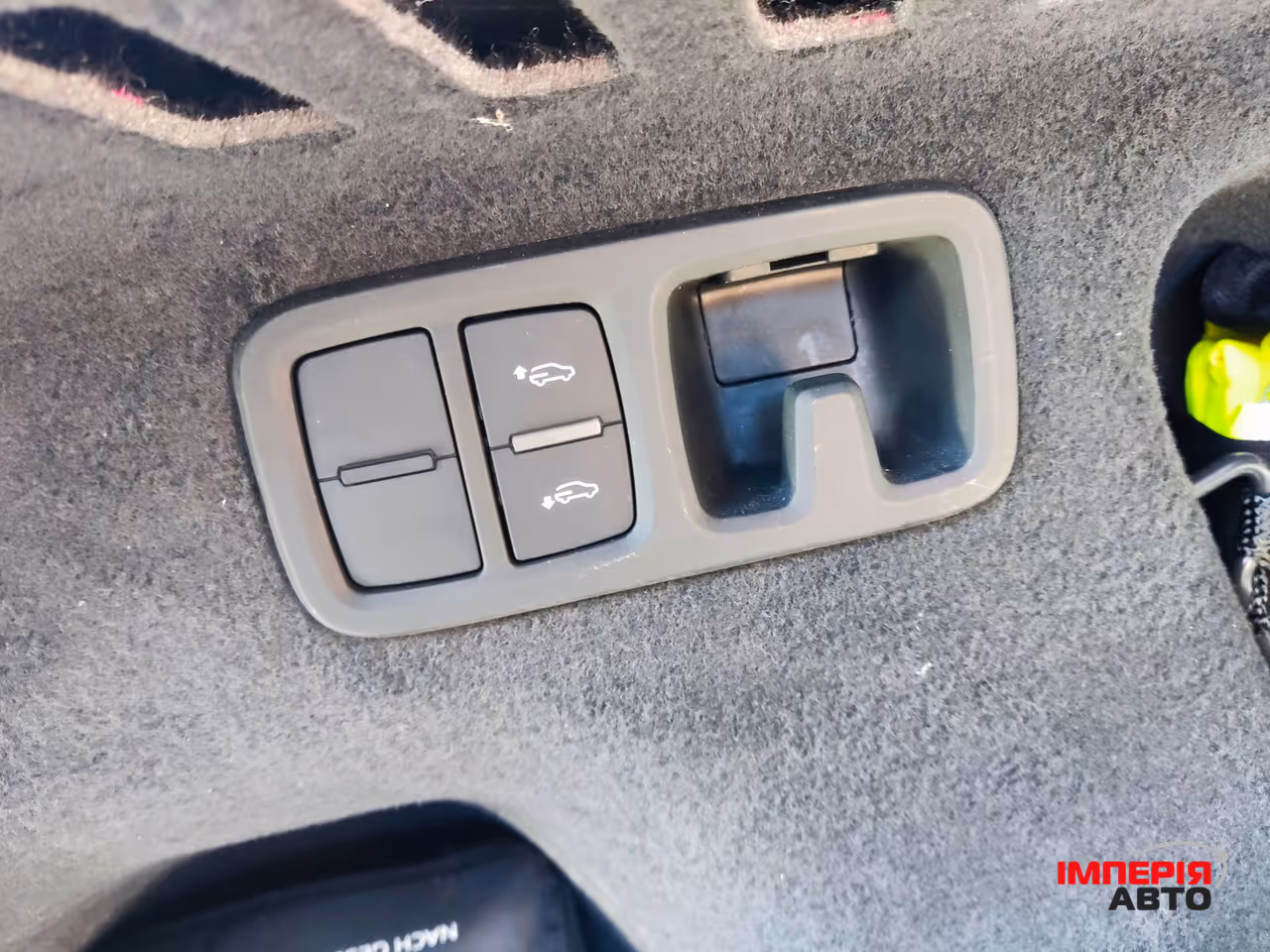 Audi SQ8 - фото 18