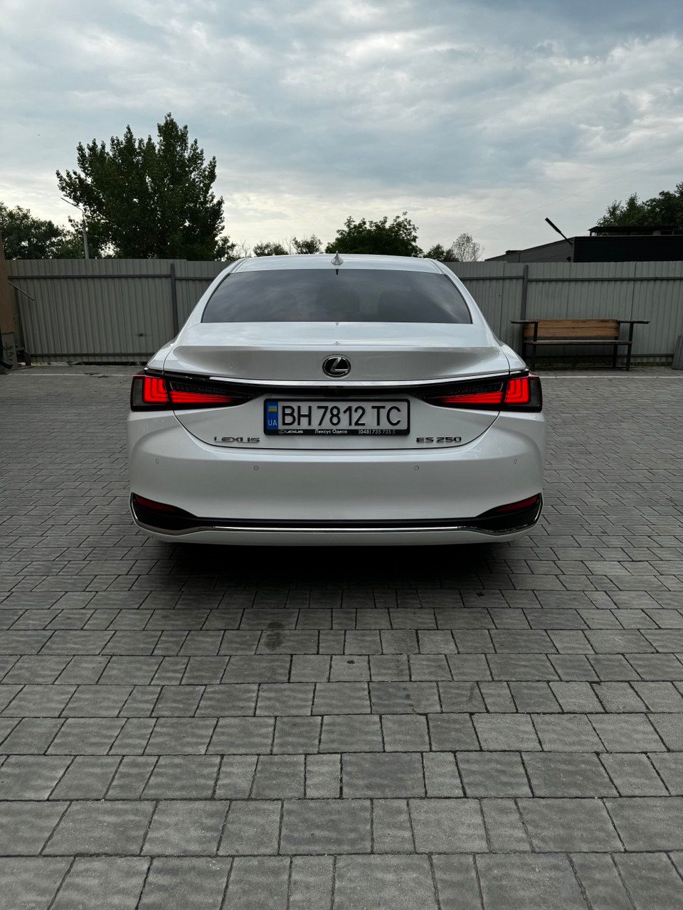 Lexus ES - фото 2