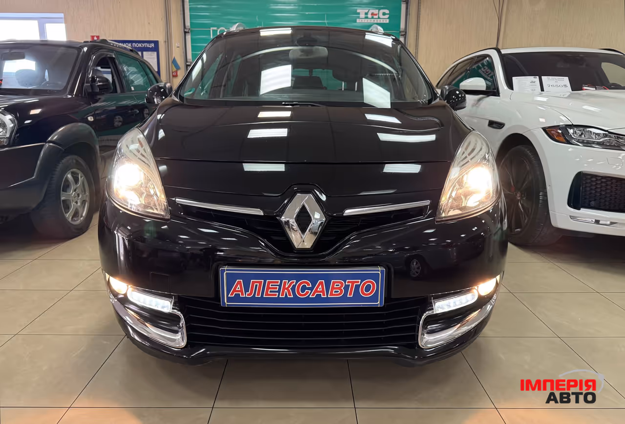 Renault Scenic - фото 2