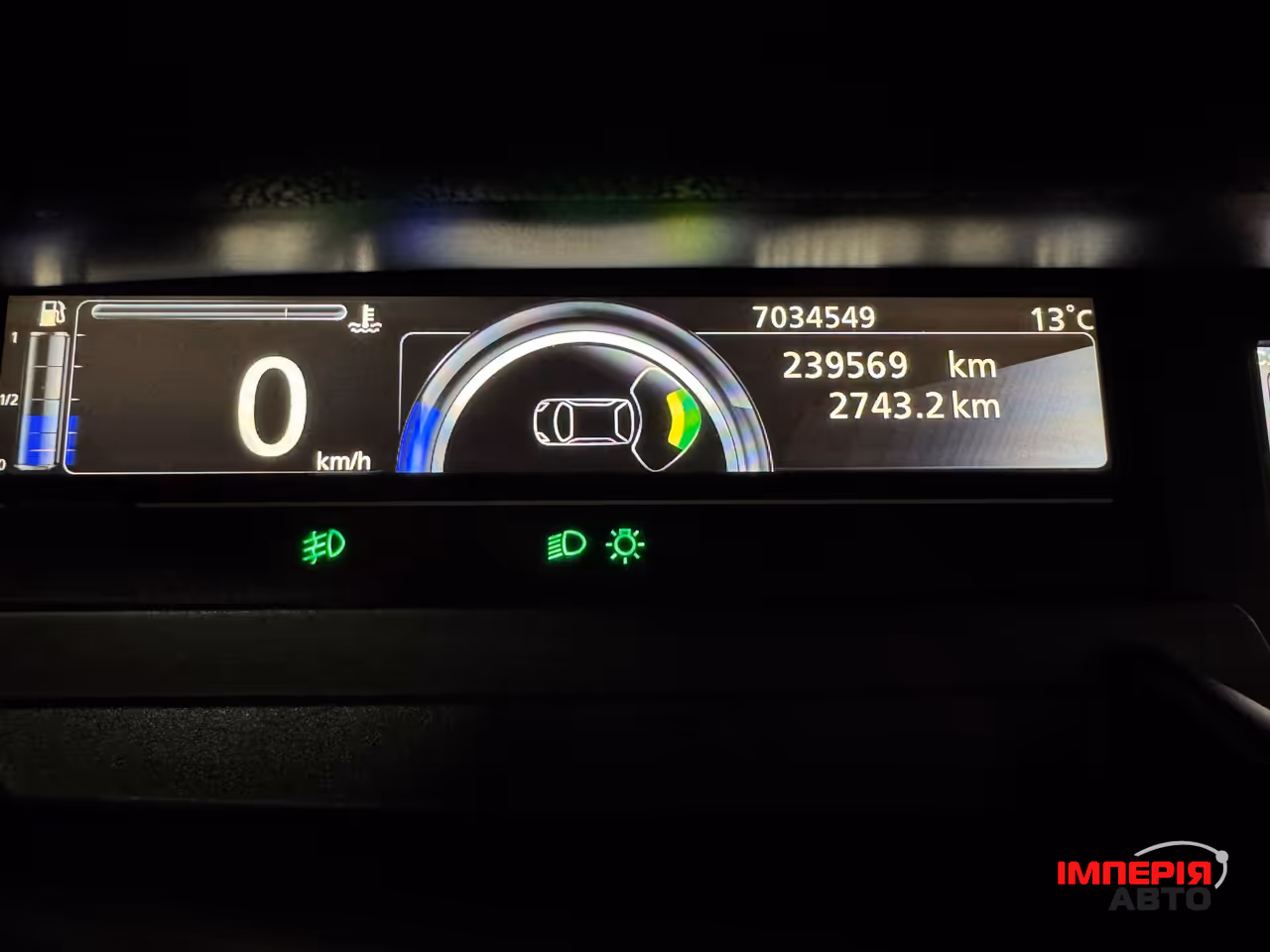Renault Scenic - фото 11