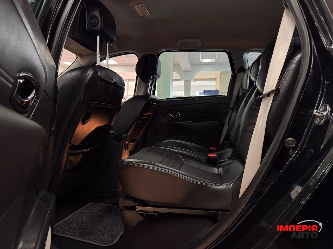 Renault Scenic - фото 7