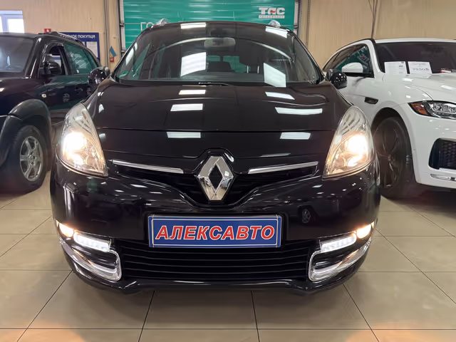 Renault Scenic - фото 2