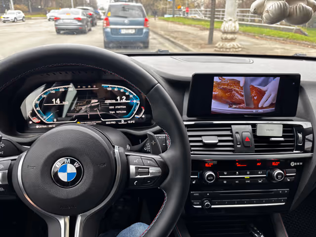 BMW X3 - фото 2