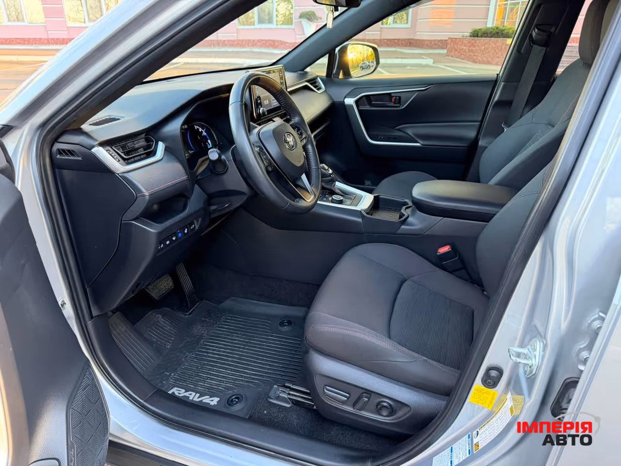 Toyota RAV4 - фото 27