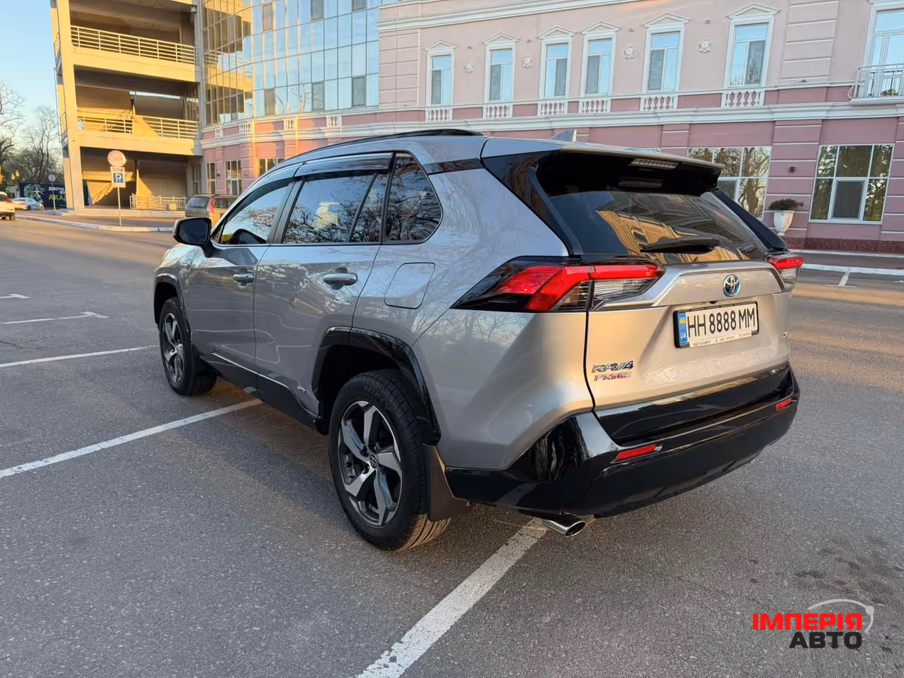 Toyota RAV4 - фото 9