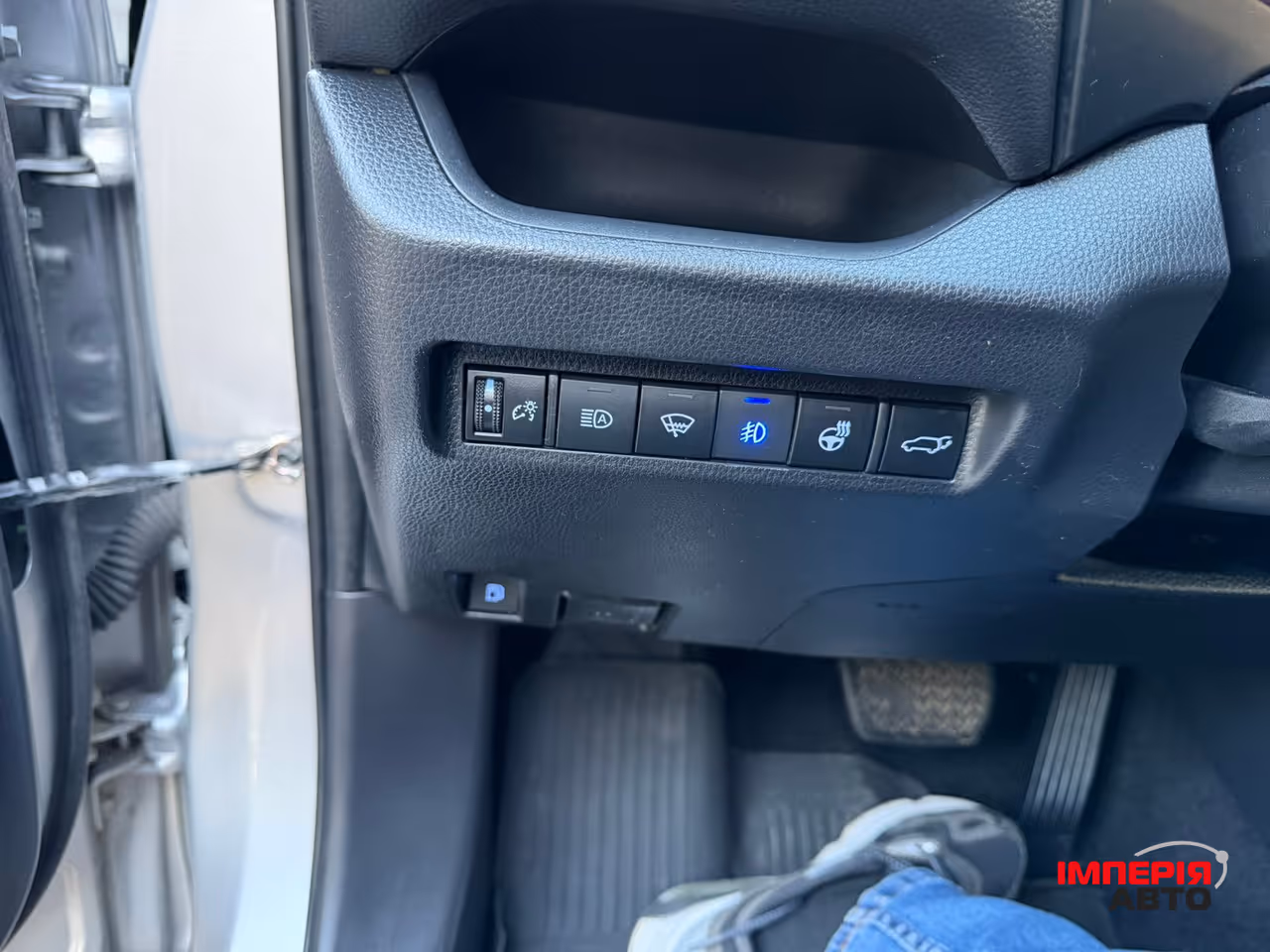 Toyota RAV4 - фото 40