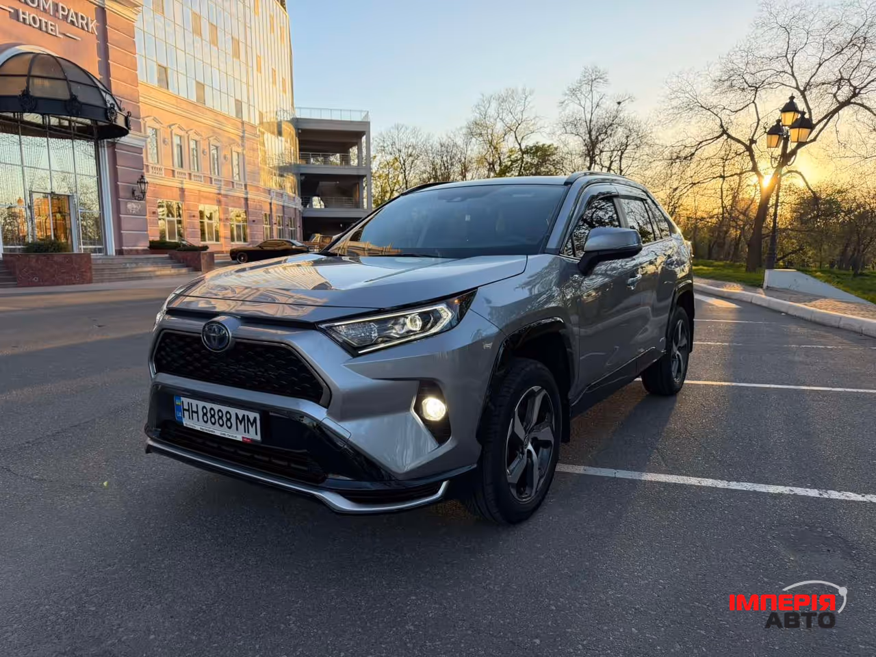 Toyota RAV4 - фото 10