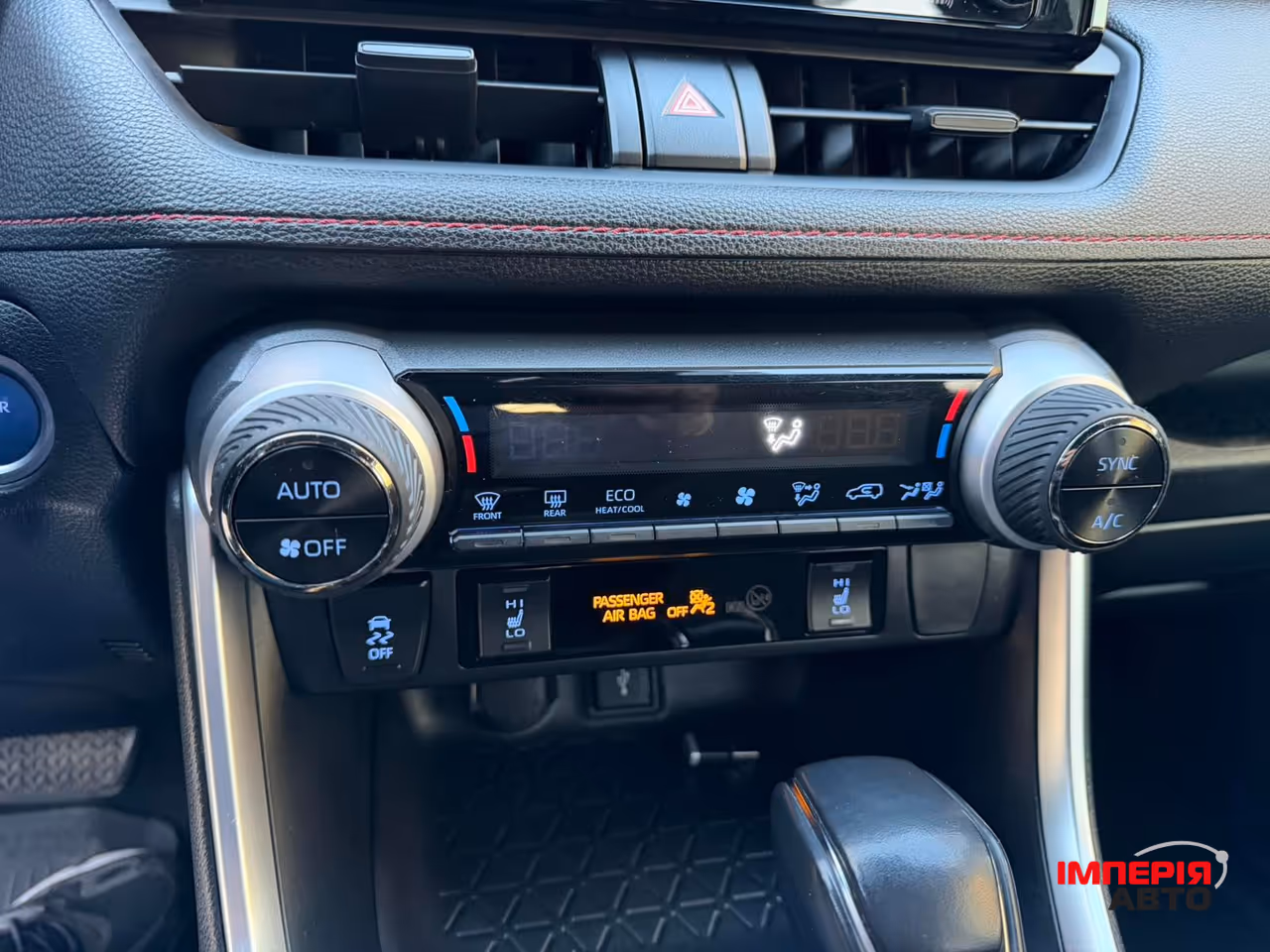 Toyota RAV4 - фото 37