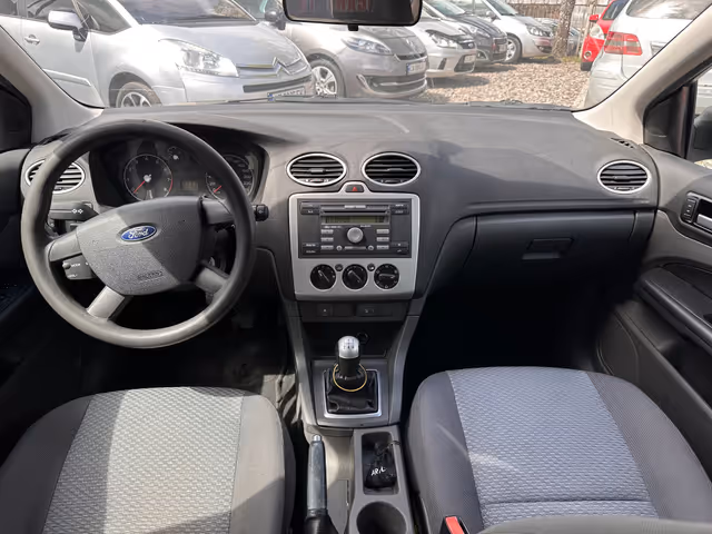 Ford Focus ST - фото 5