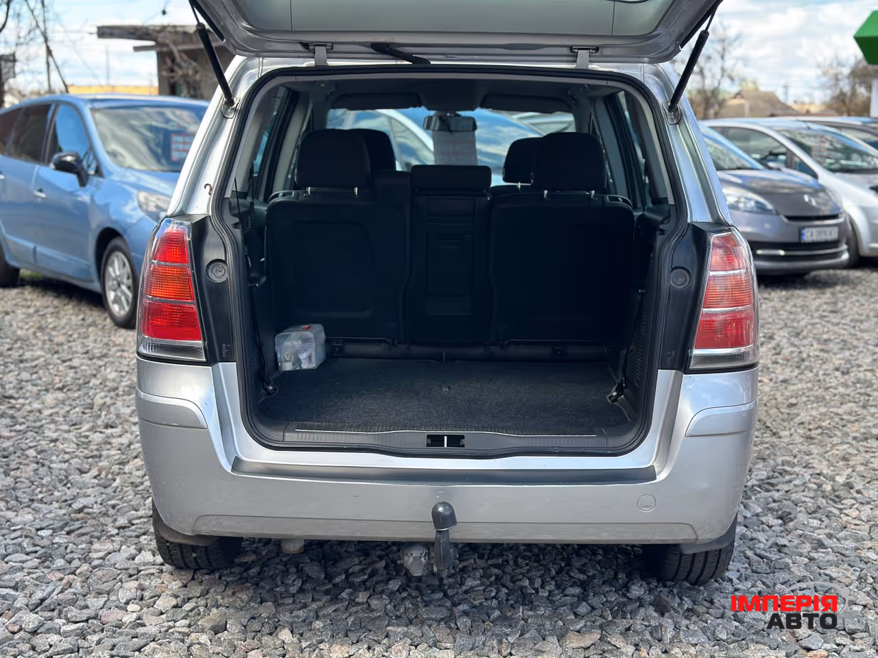 Opel Zafira - фото 13