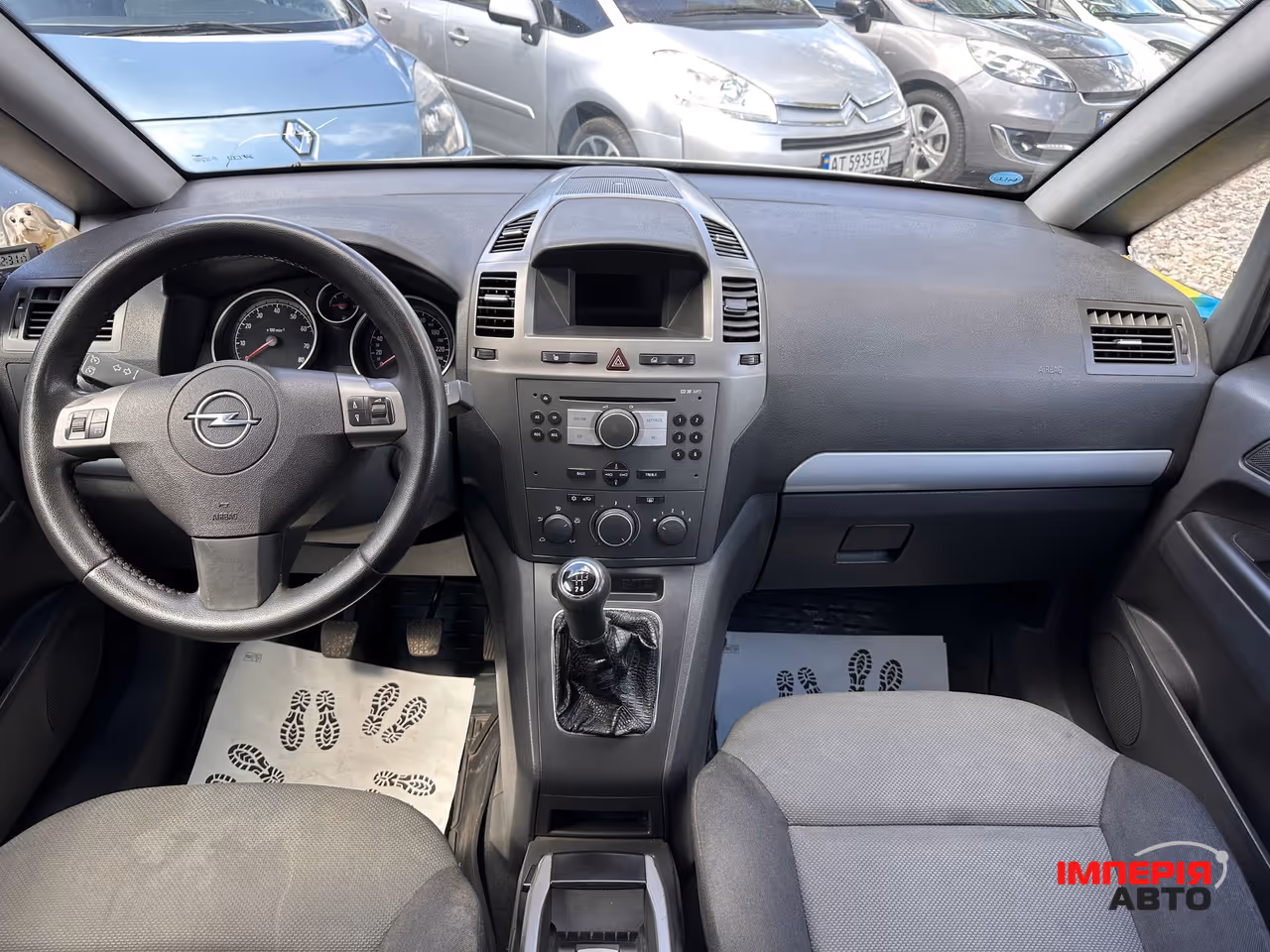 Opel Zafira - фото 5