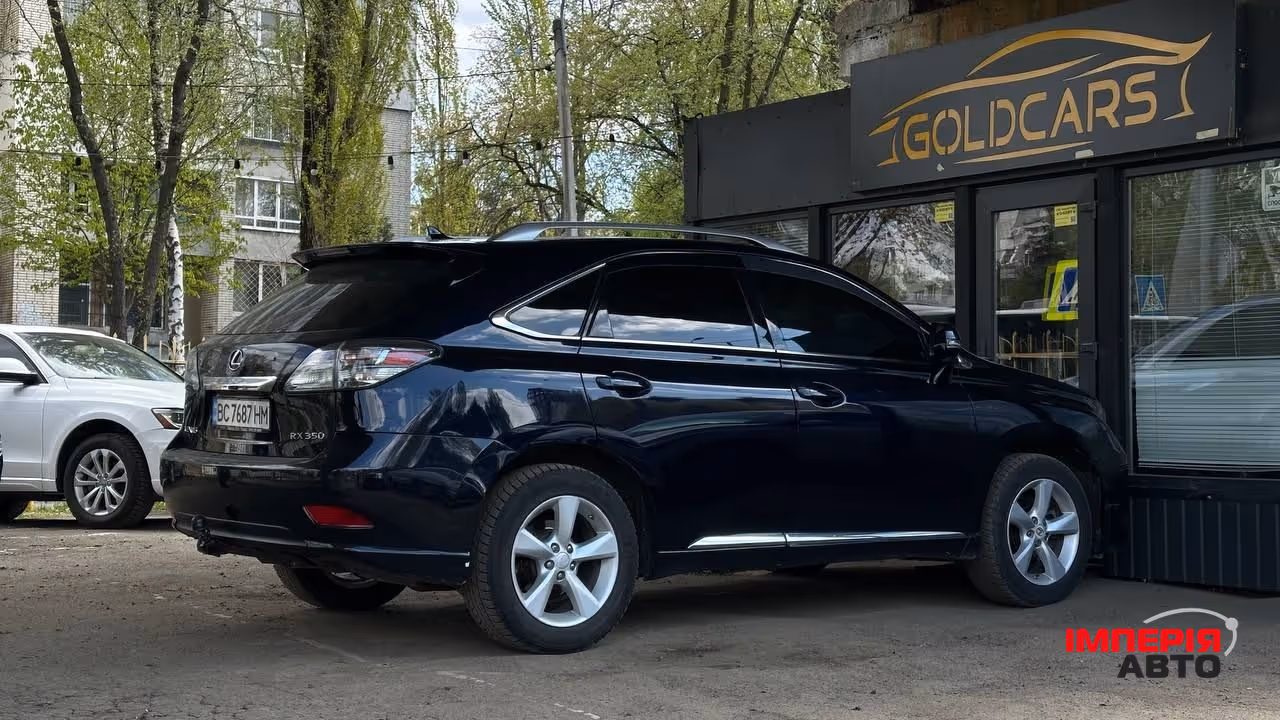 Lexus RX - фото 9