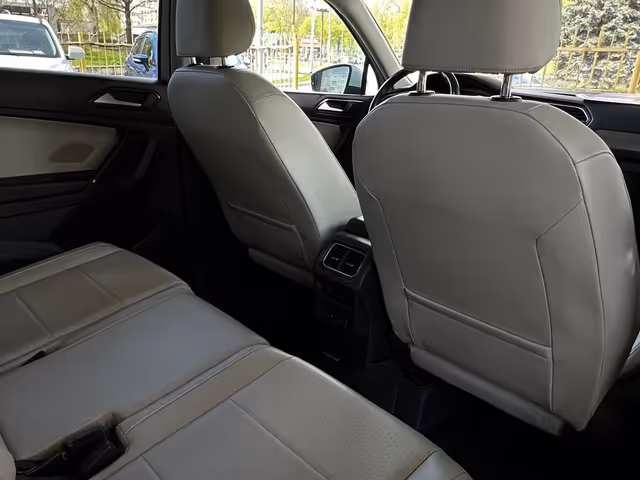 Volkswagen Tiguan - фото 4