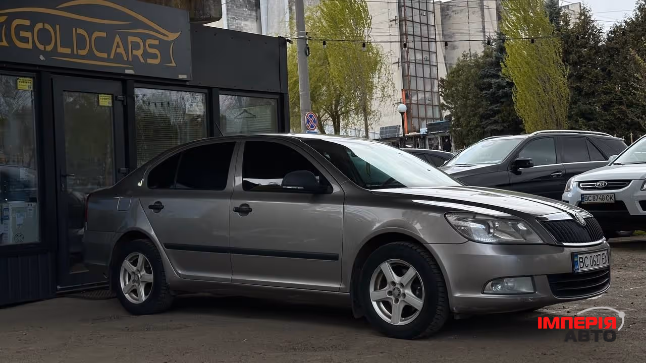 Skoda Octavia - фото 2