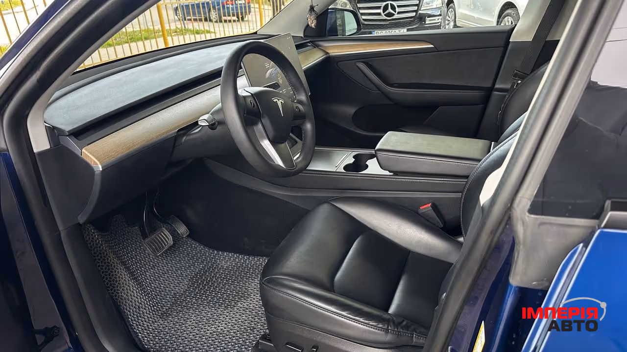 Tesla Model Y - фото 5