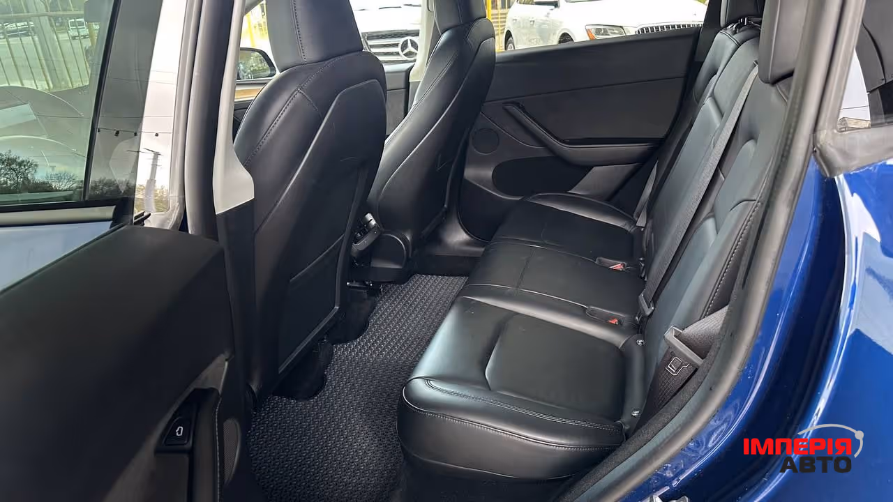 Tesla Model Y - фото 7