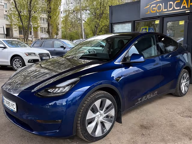Tesla Model Y - фото 4
