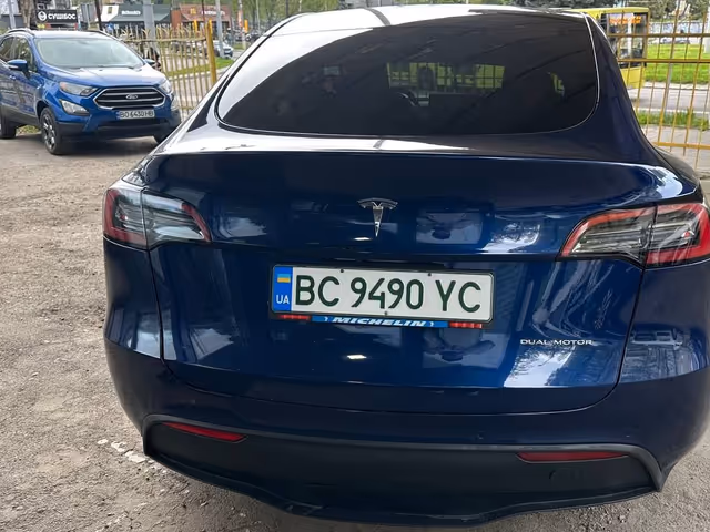 Tesla Model Y - фото 2