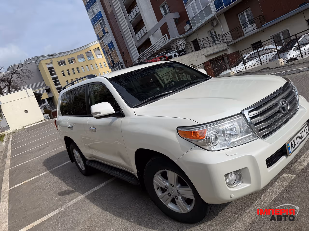 Toyota Land Cruiser - фото 1
