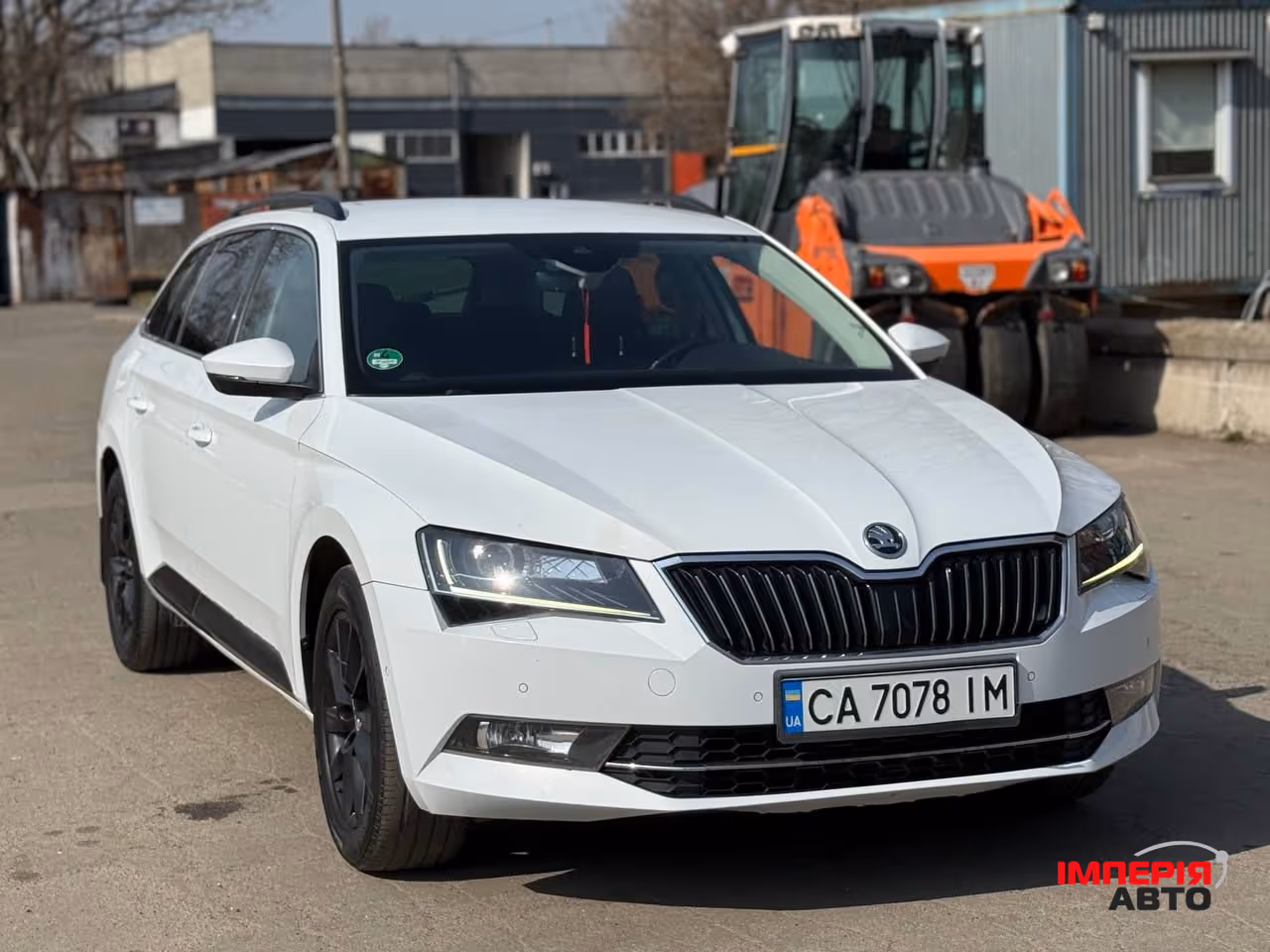 Skoda Superb - фото 6