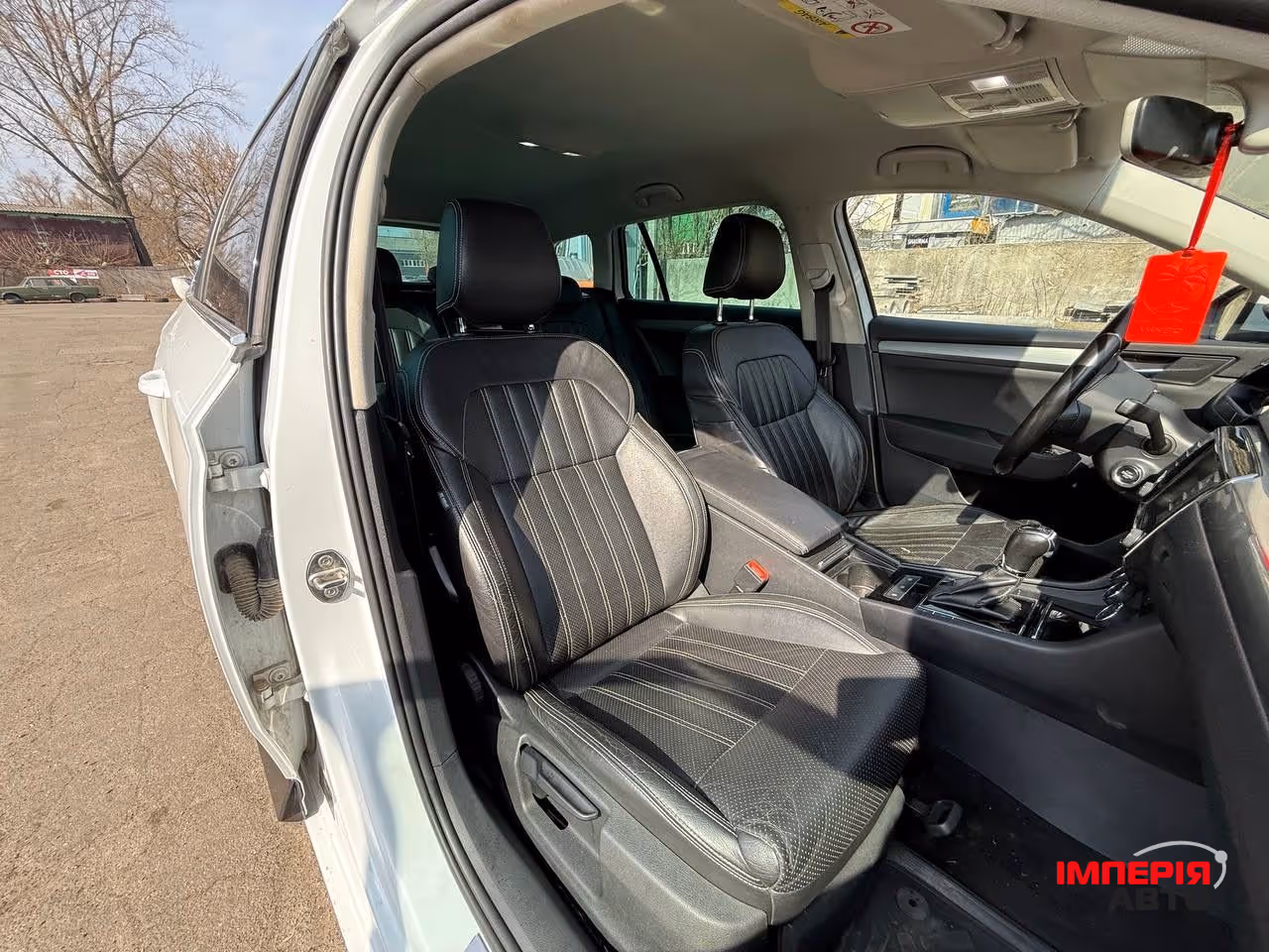 Skoda Superb - фото 10
