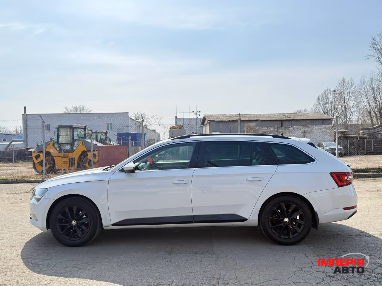 Skoda Superb - фото 2