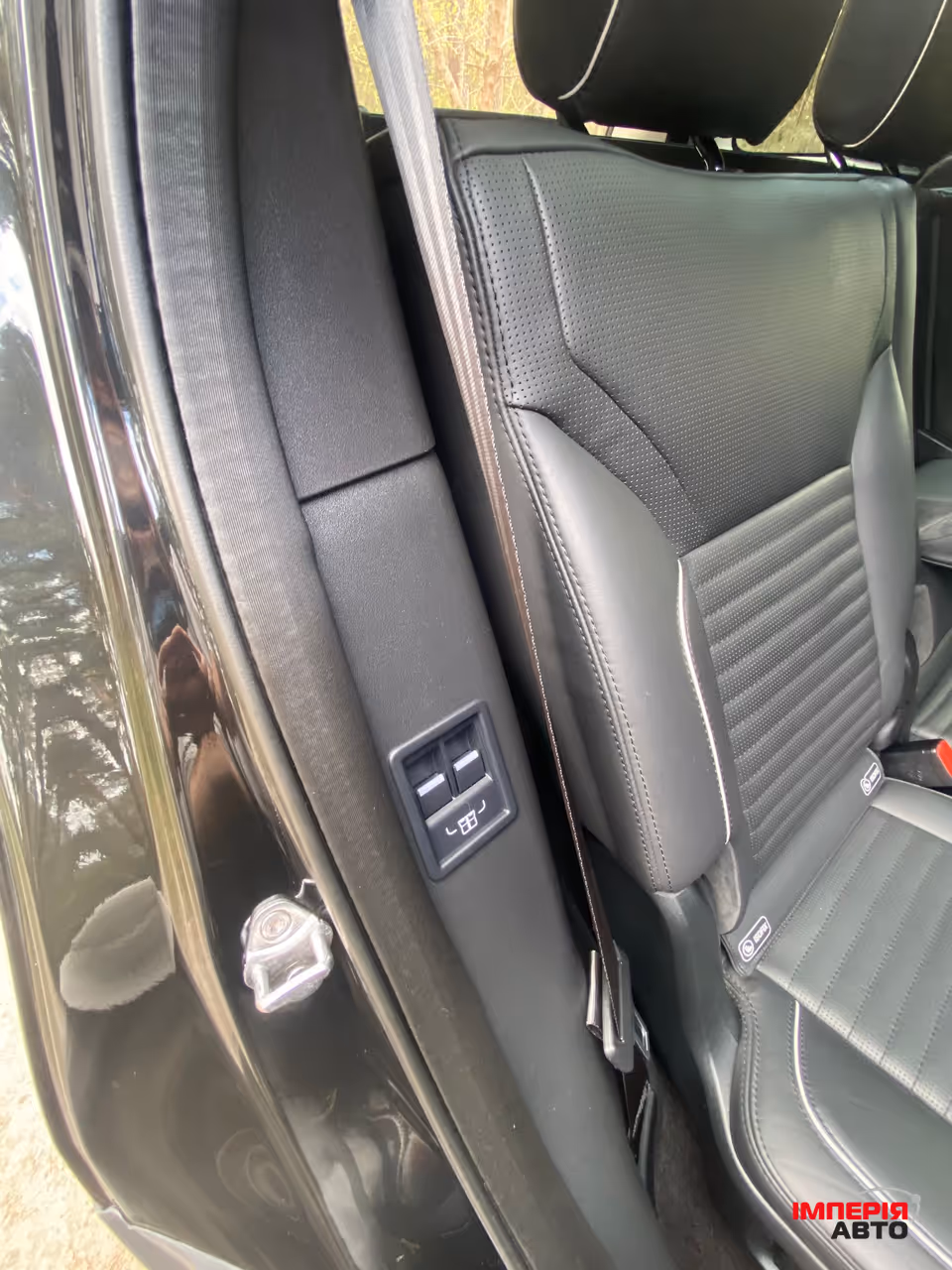 Land Rover Discovery - фото 54