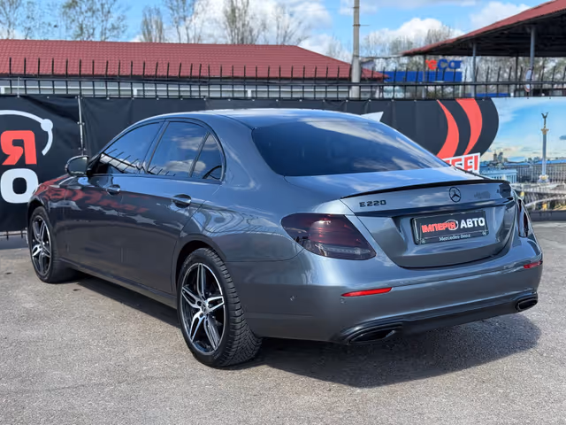 Mercedes-Benz E-Класс - фото 5