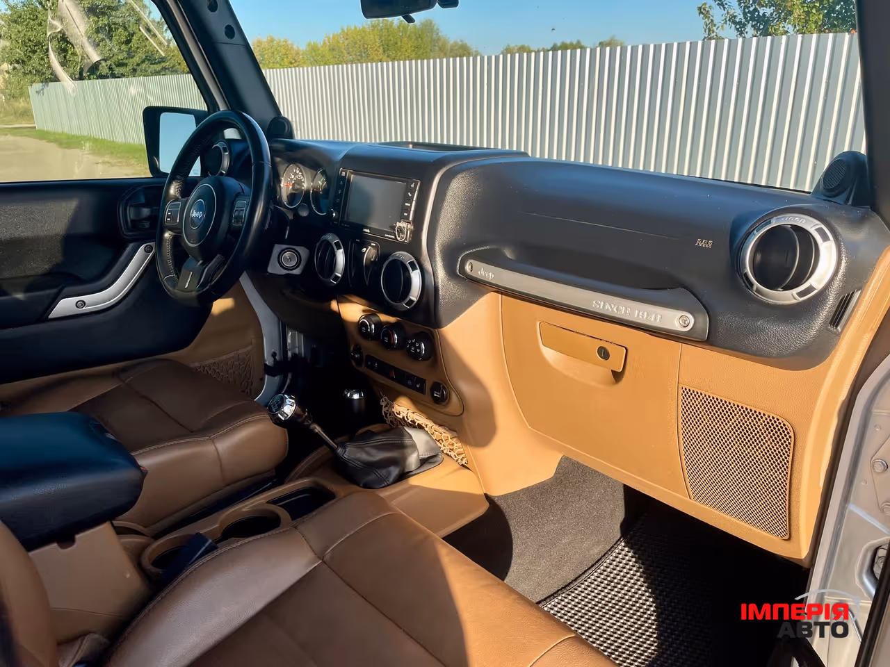 Jeep Wrangler - фото 8