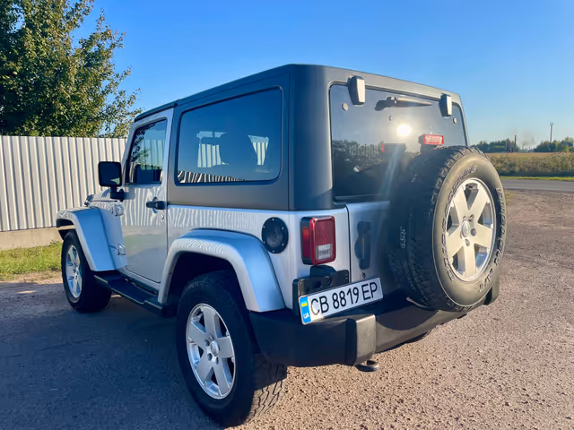Jeep Wrangler - фото 5