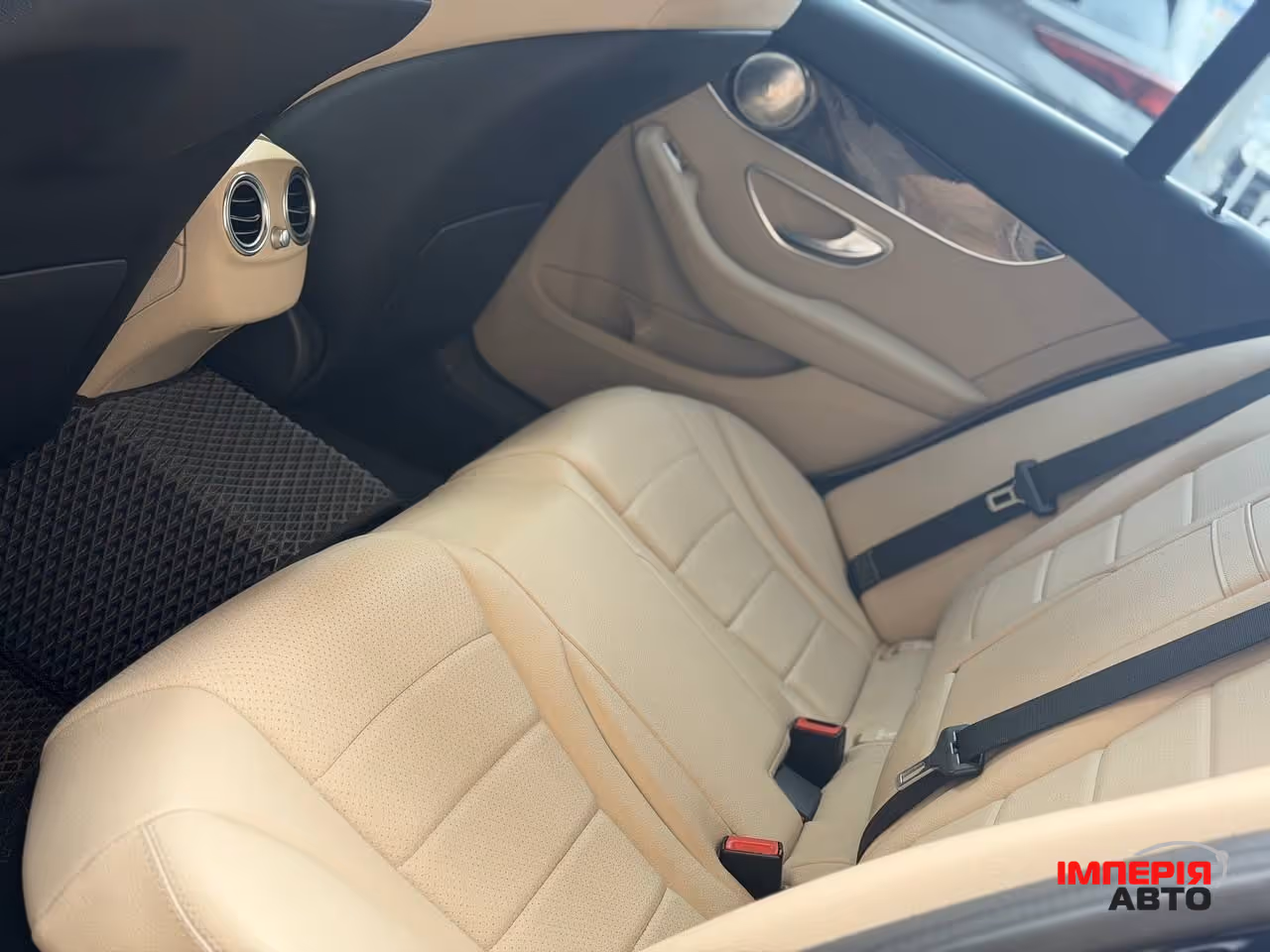 Mercedes-Benz C-Класс - фото 9