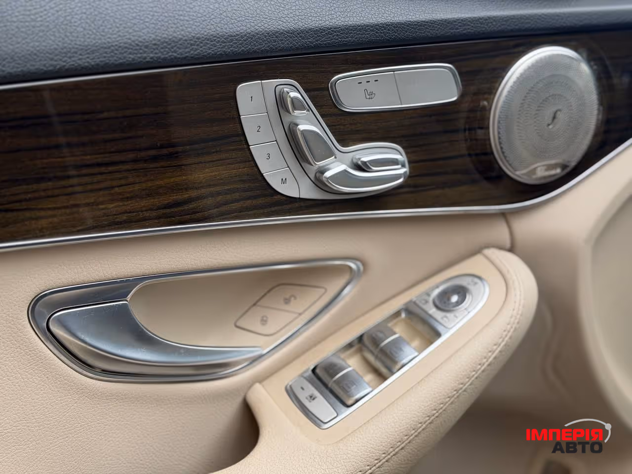 Mercedes-Benz C-Класс - фото 4
