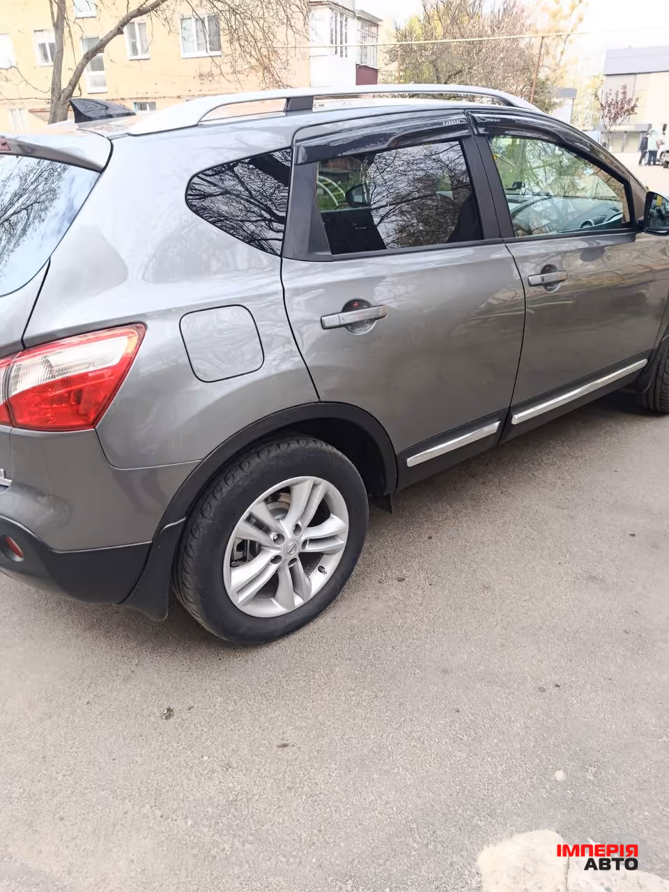 Nissan Qashqai - фото 1