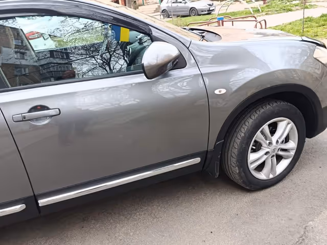 Nissan Qashqai - фото 2