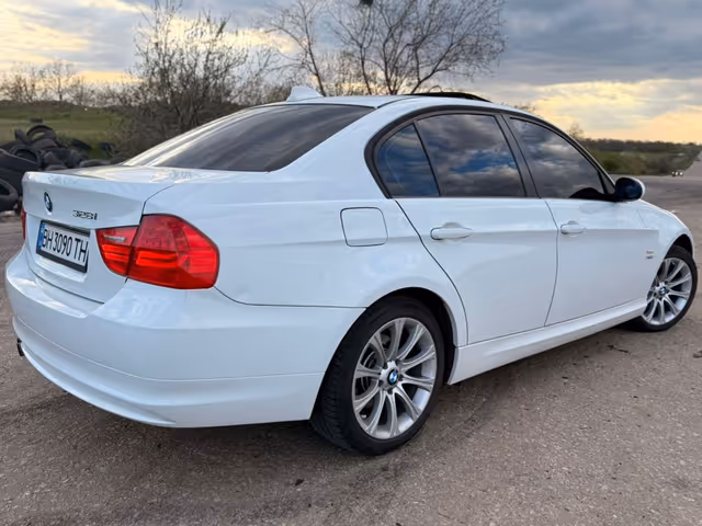 BMW 3 серії - фото 2
