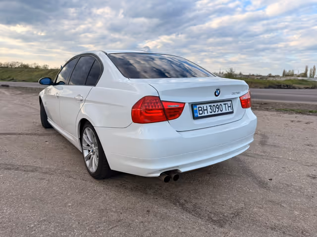BMW 3 серії - фото 3
