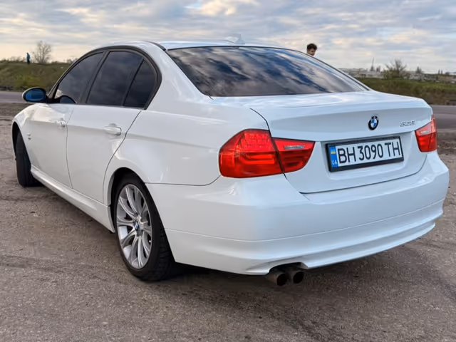 BMW 3 серії - фото 3