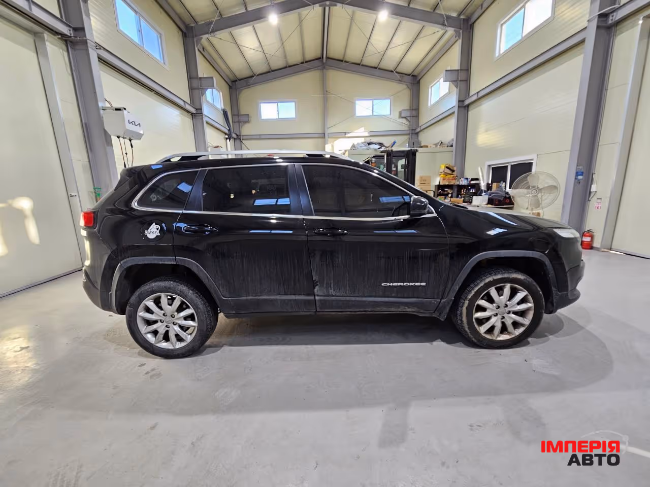 Jeep Cherokee - фото 6
