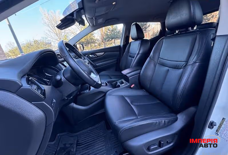 Nissan Rogue Sport - фото 8