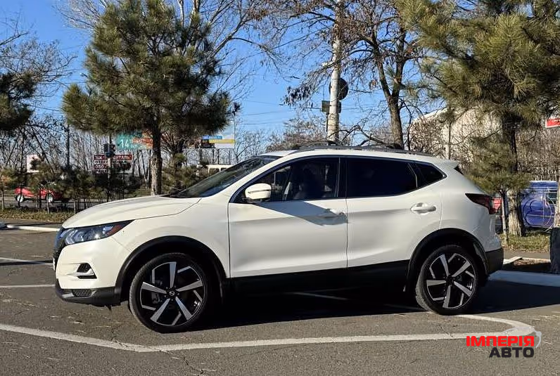 Nissan Rogue Sport - фото 3